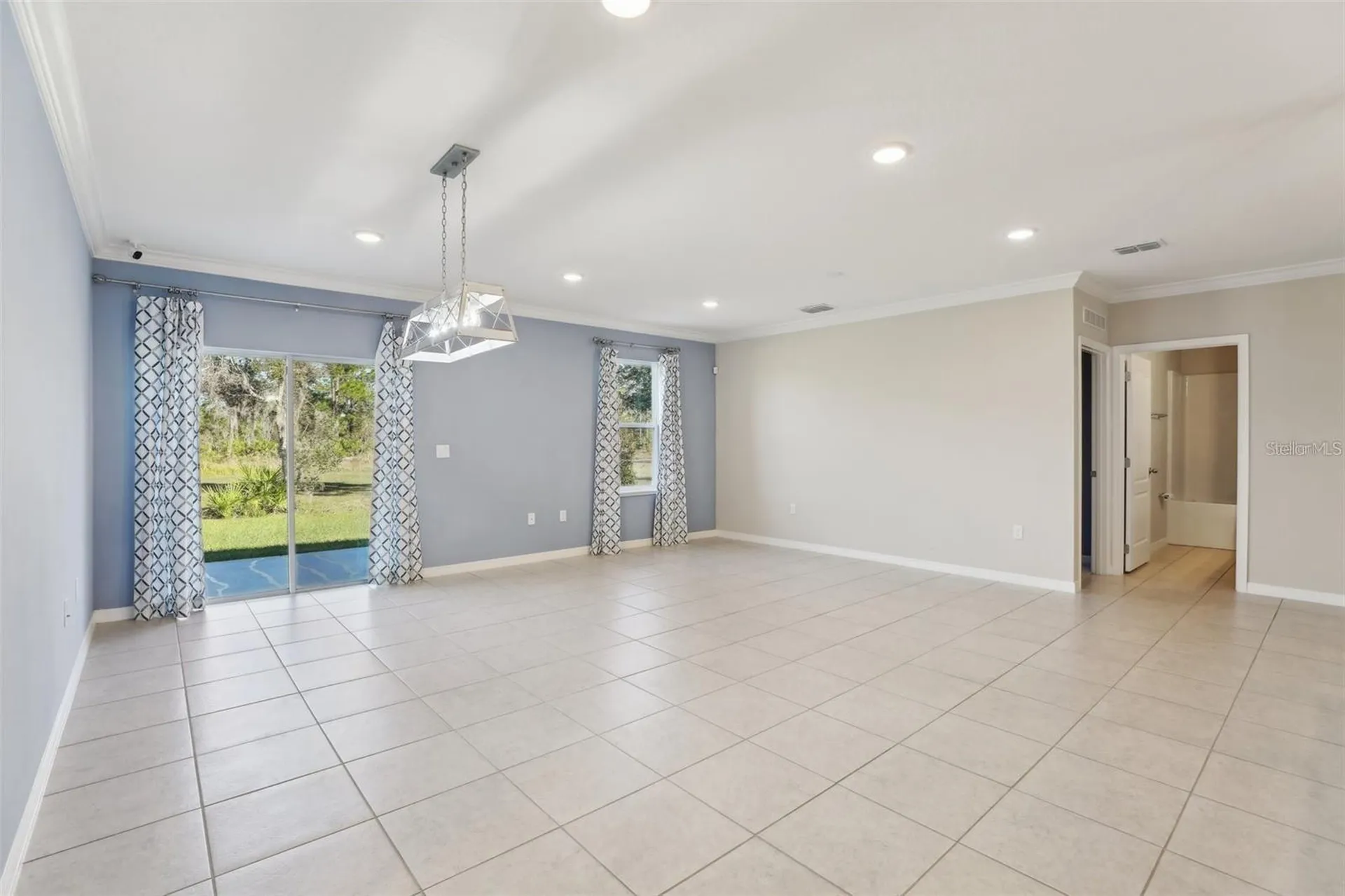 2410 Park Avenue Indian Lake Estates FL 33855