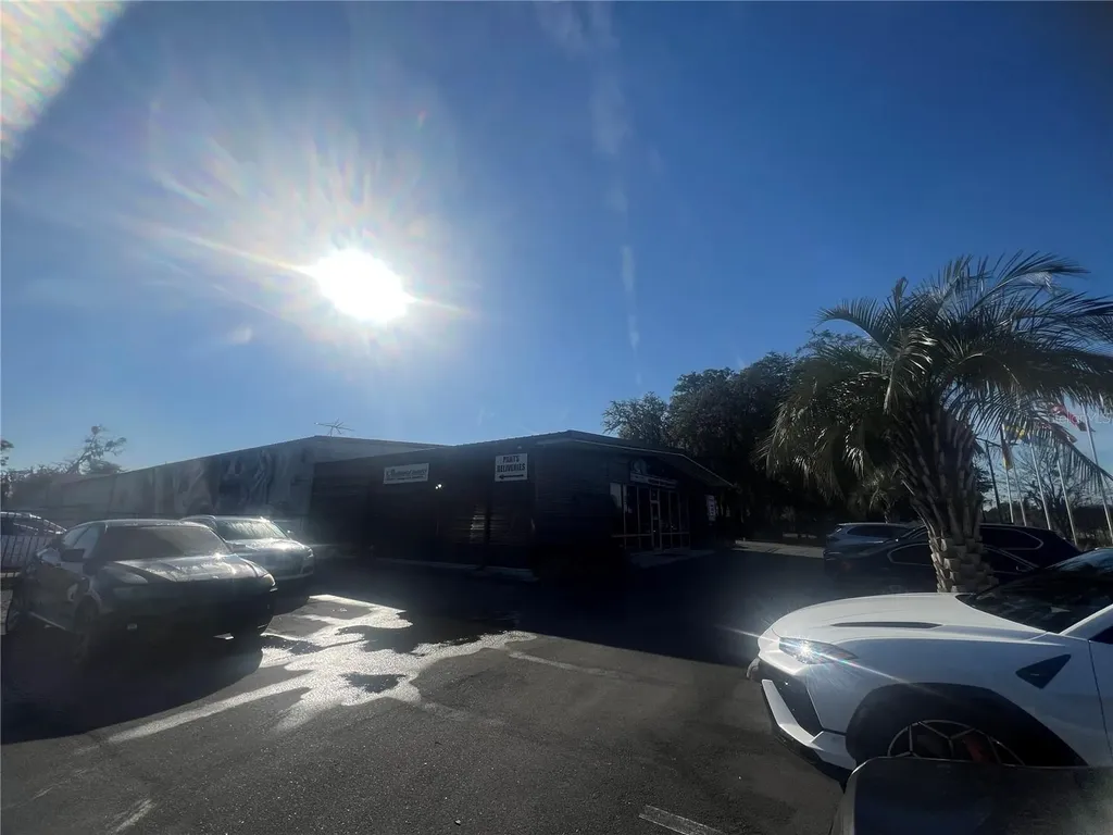 1219 S Main Street Gainesville FL 32601