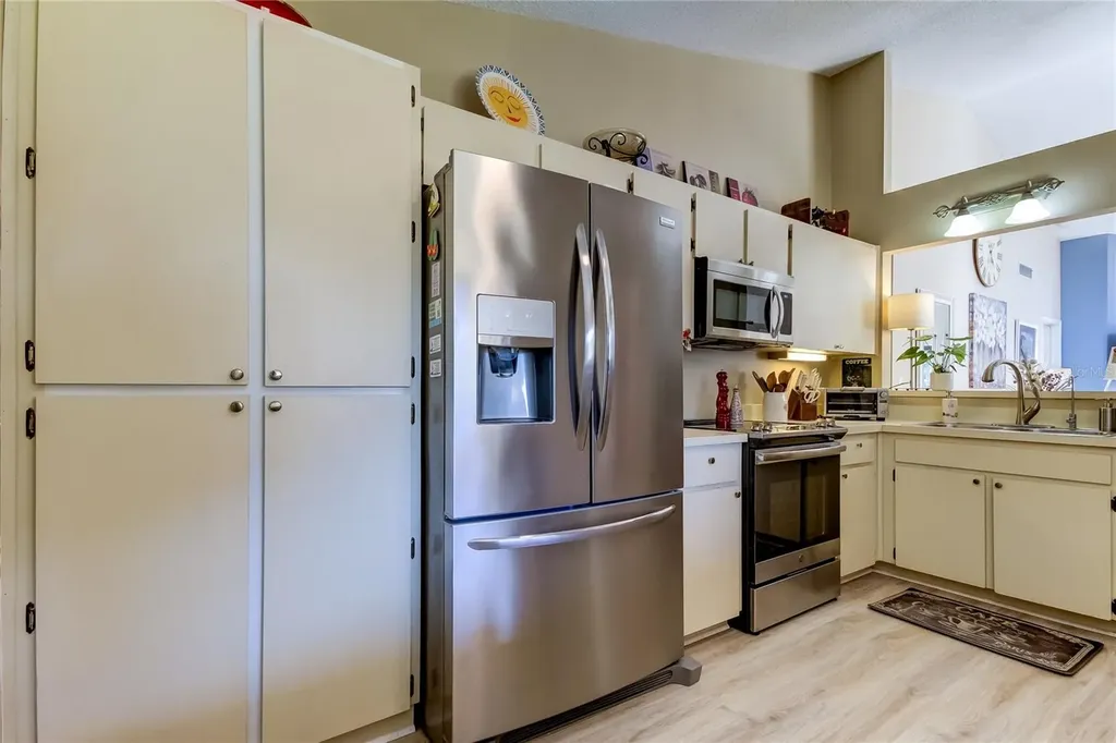 612 Fairmont Avenue Safety Harbor FL 34695