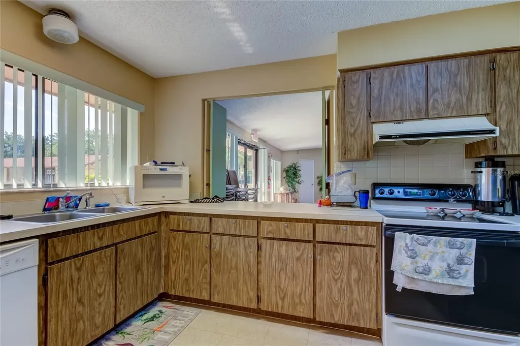 612 Fairmont Avenue Safety Harbor FL 34695