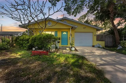 1782 Maryland Avenue NE St Petersburg FL 33703