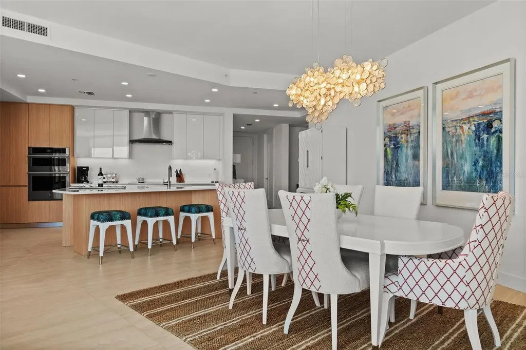 301 Quay Commons Sarasota FL 34236