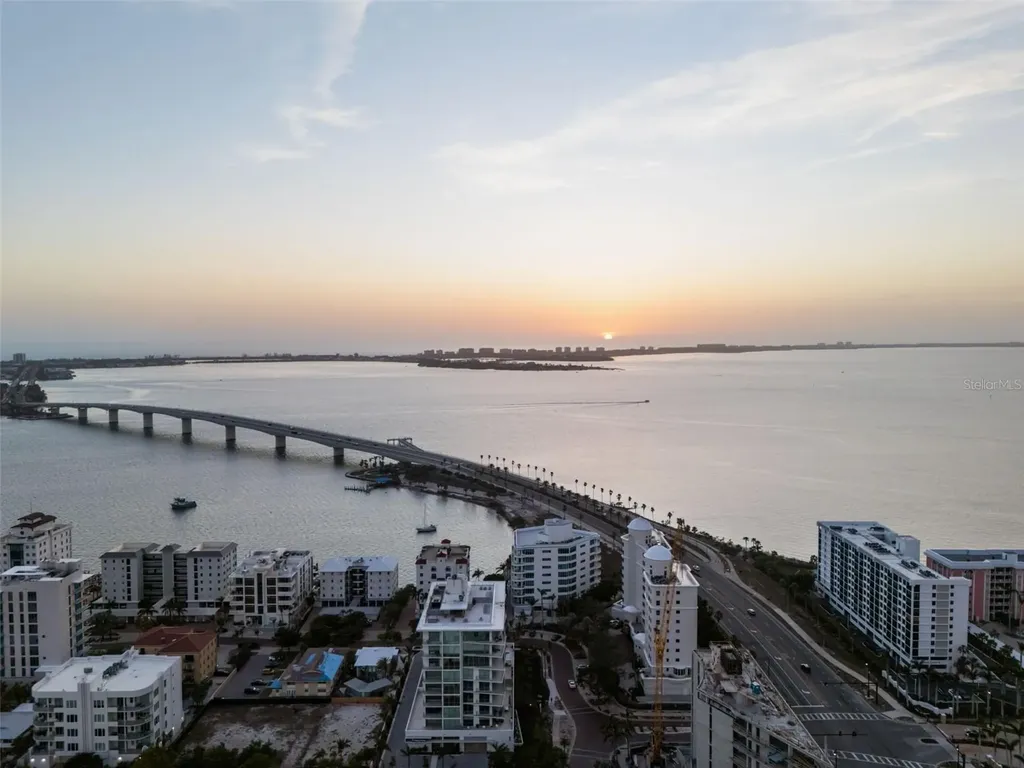 301 Quay Commons Sarasota FL 34236