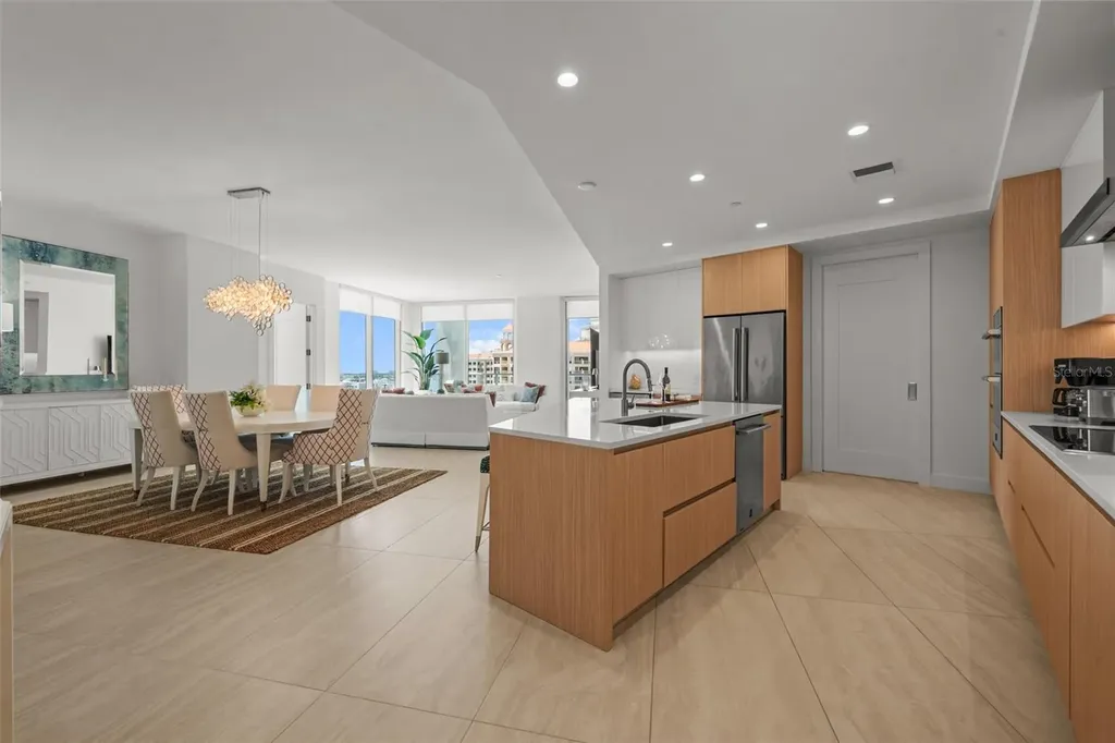 301 Quay Commons Sarasota FL 34236