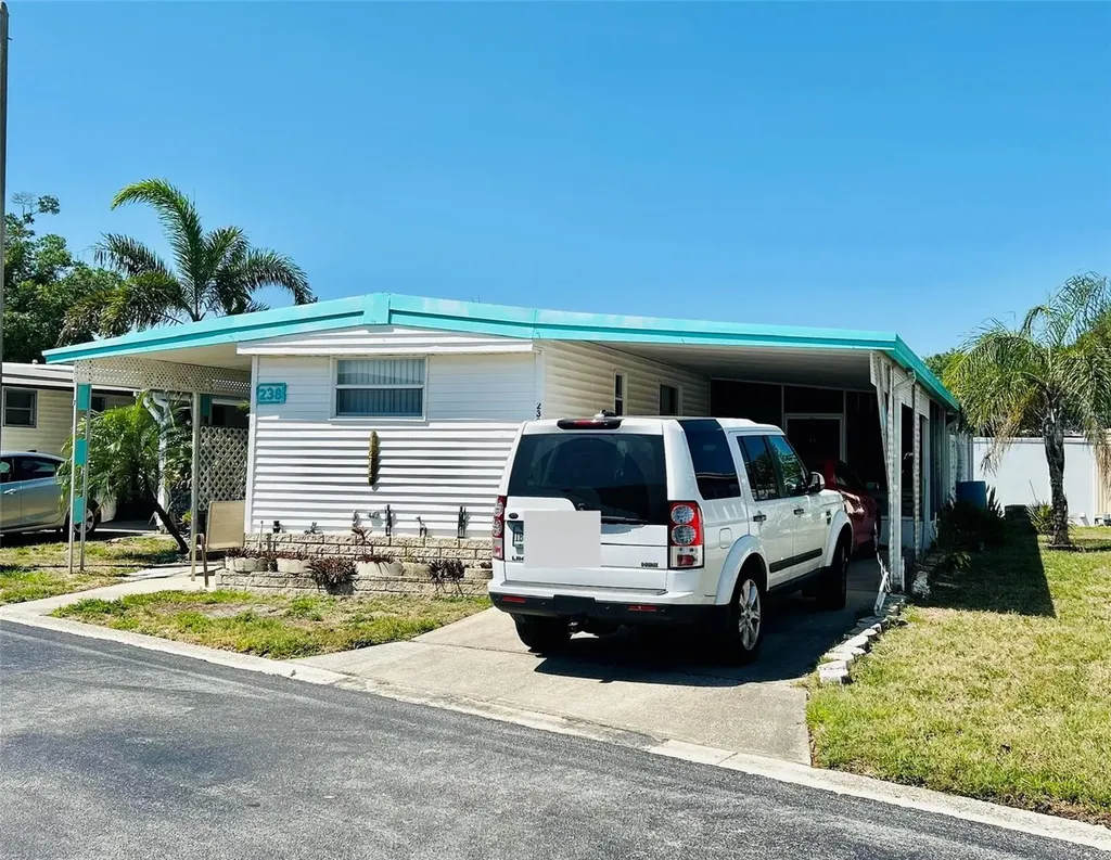 9790 66th Street N Pinellas Park FL 33782