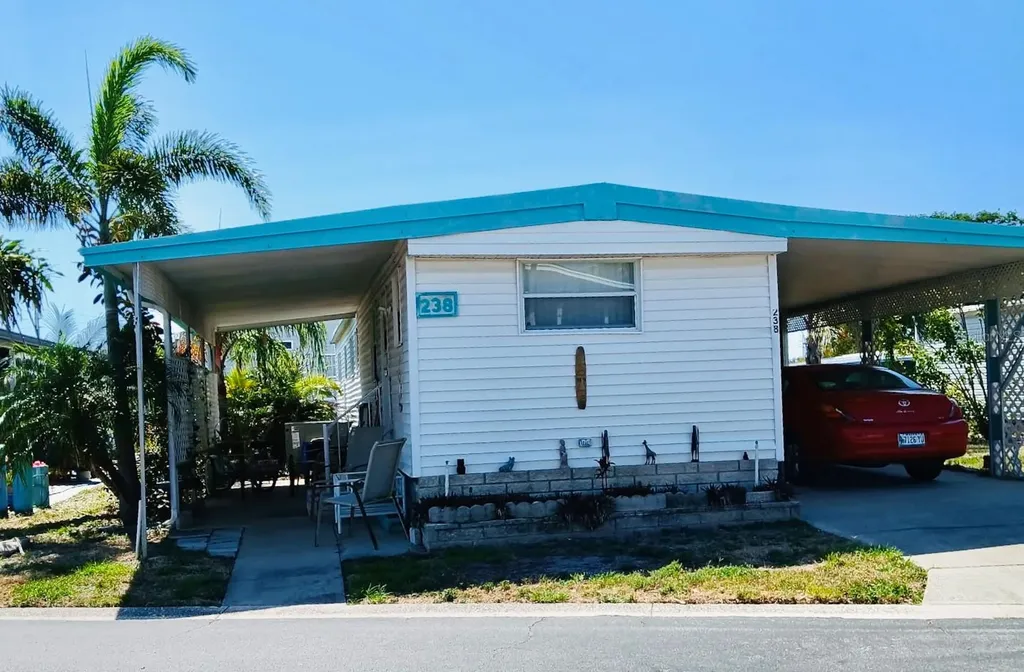 9790 66th Street N Pinellas Park FL 33782