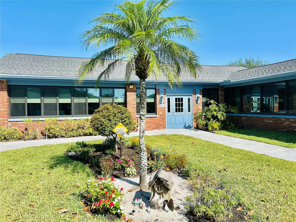9790 66th Street N Pinellas Park FL 33782
