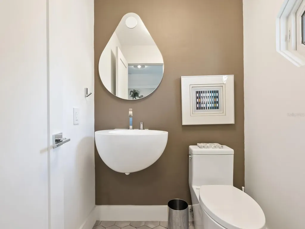 1493 Landings Lake Drive Sarasota FL 34231