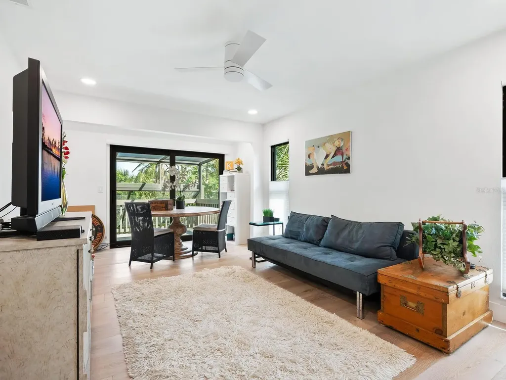 1493 Landings Lake Drive Sarasota FL 34231