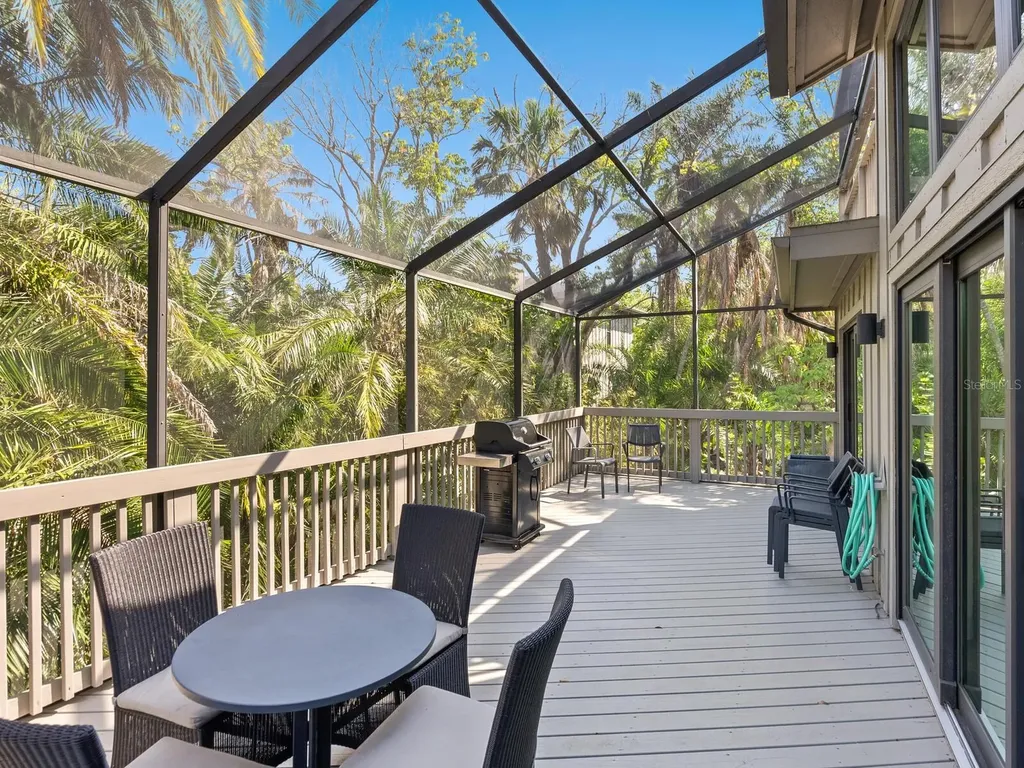 1493 Landings Lake Drive Sarasota FL 34231