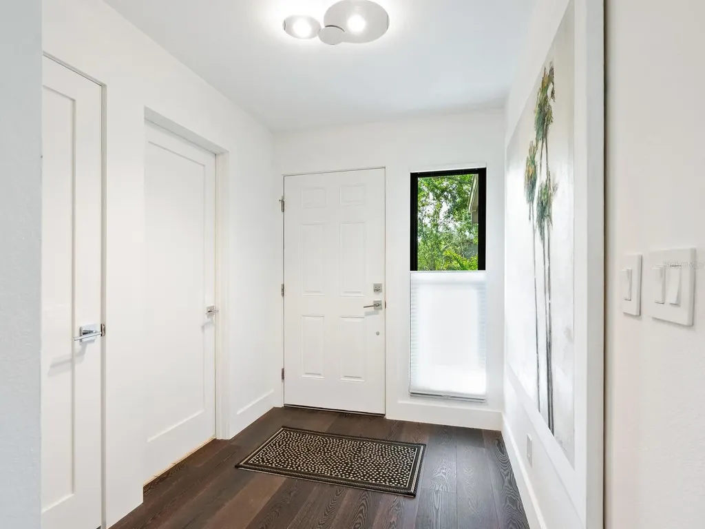 1493 Landings Lake Drive Sarasota FL 34231