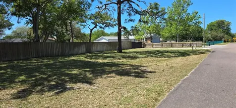 13296 98th Avenue N Seminole FL 33776