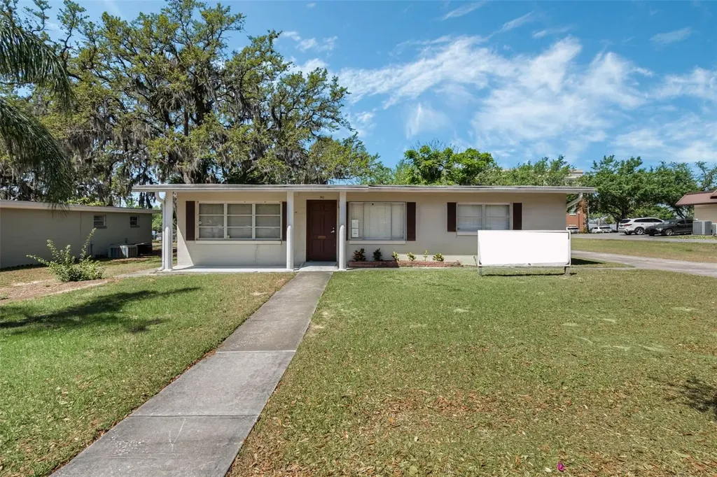 740 Lake Avenue Clermont FL 34711