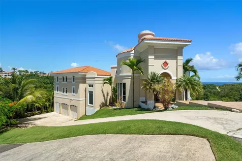 44 Cocoloba Street Humacao PR 00791