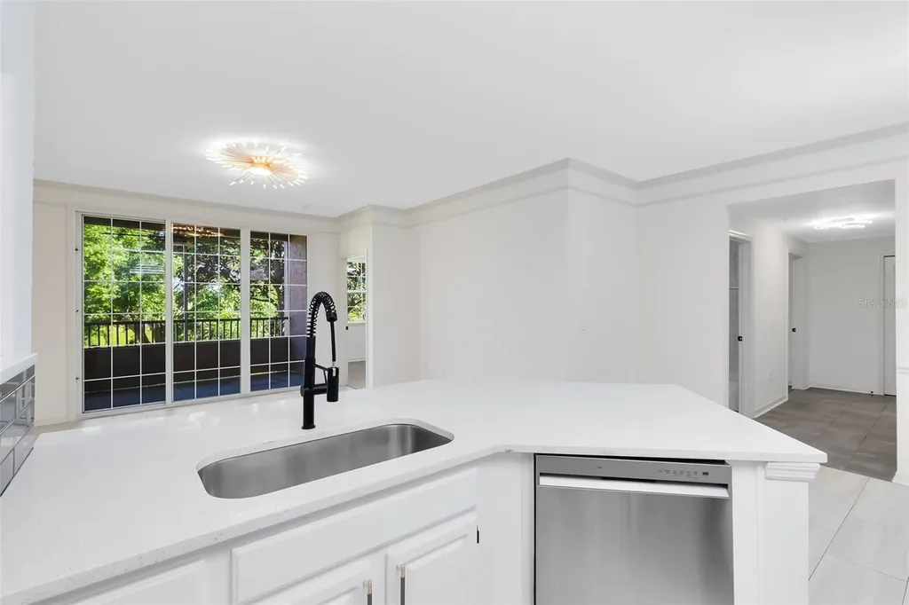 6685 Queens Borough Avenue Orlando FL 32835