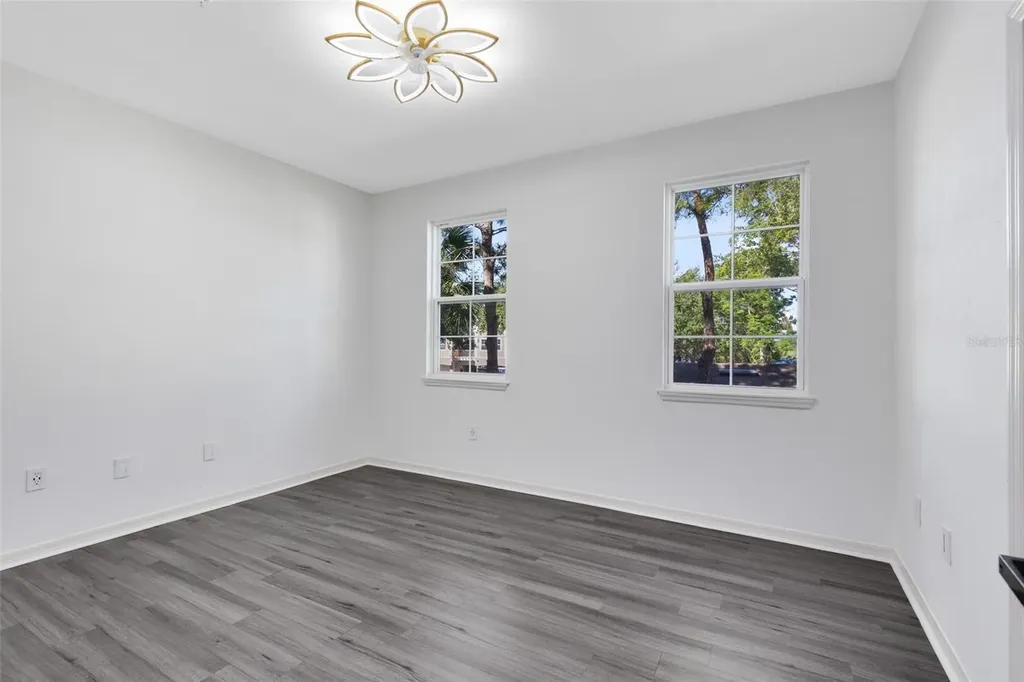 6685 Queens Borough Avenue Orlando FL 32835