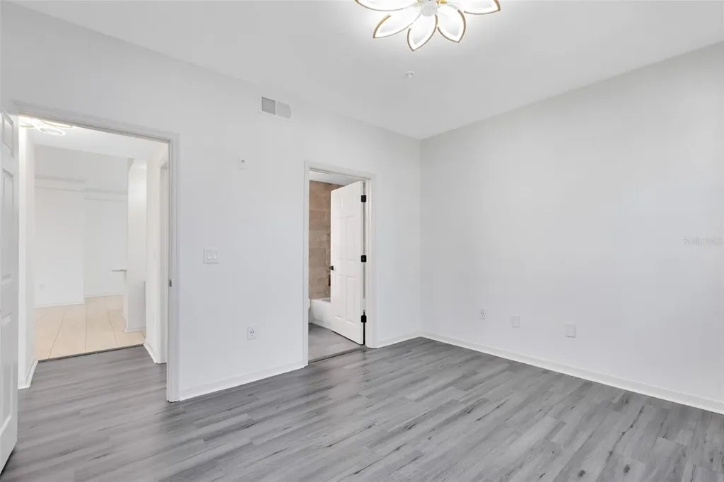 6685 Queens Borough Avenue Orlando FL 32835