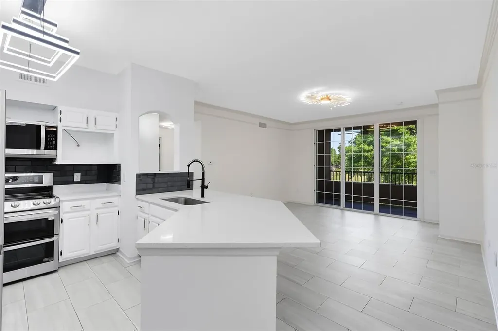 6685 Queens Borough Avenue Orlando FL 32835