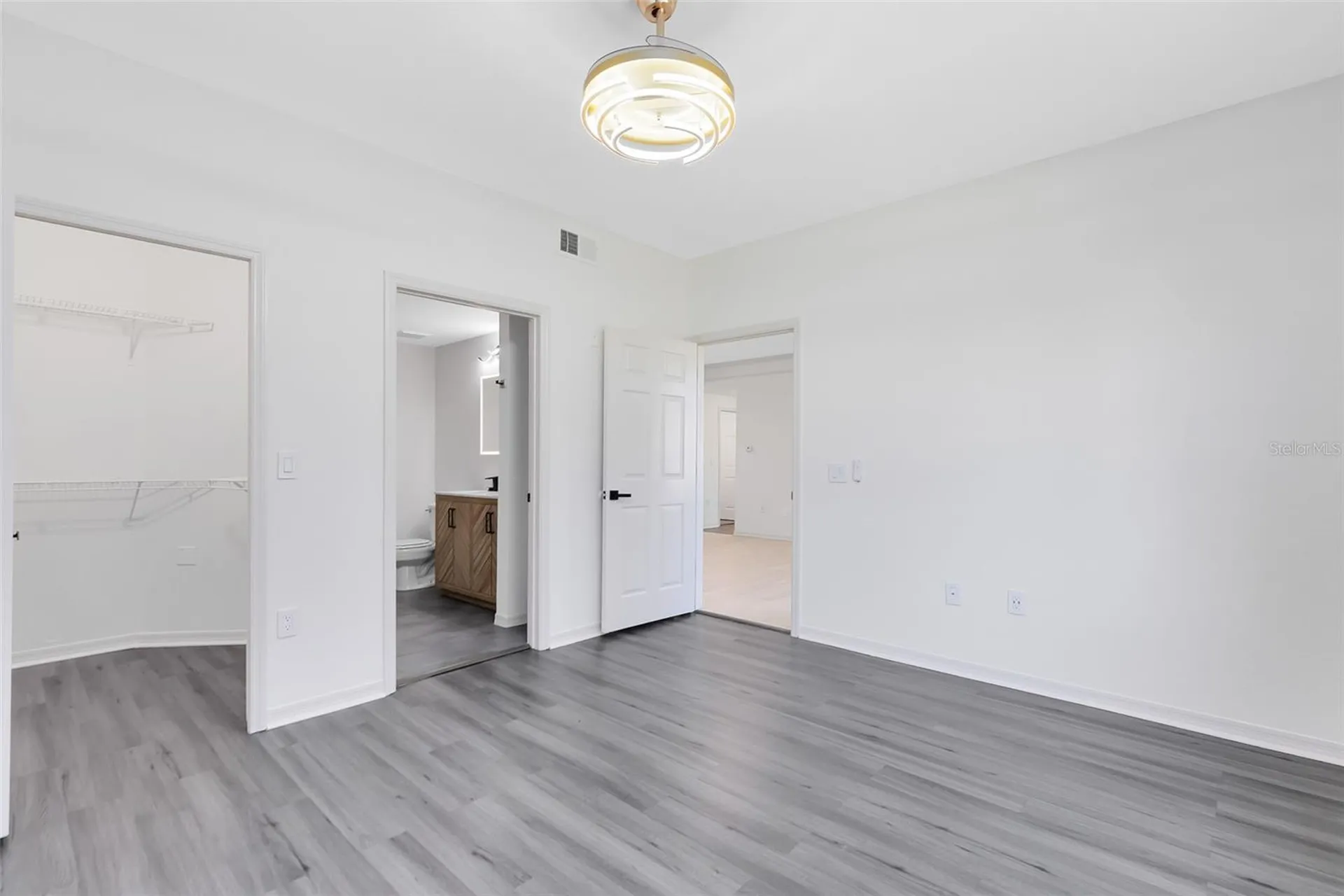 6685 Queens Borough Avenue Orlando FL 32835