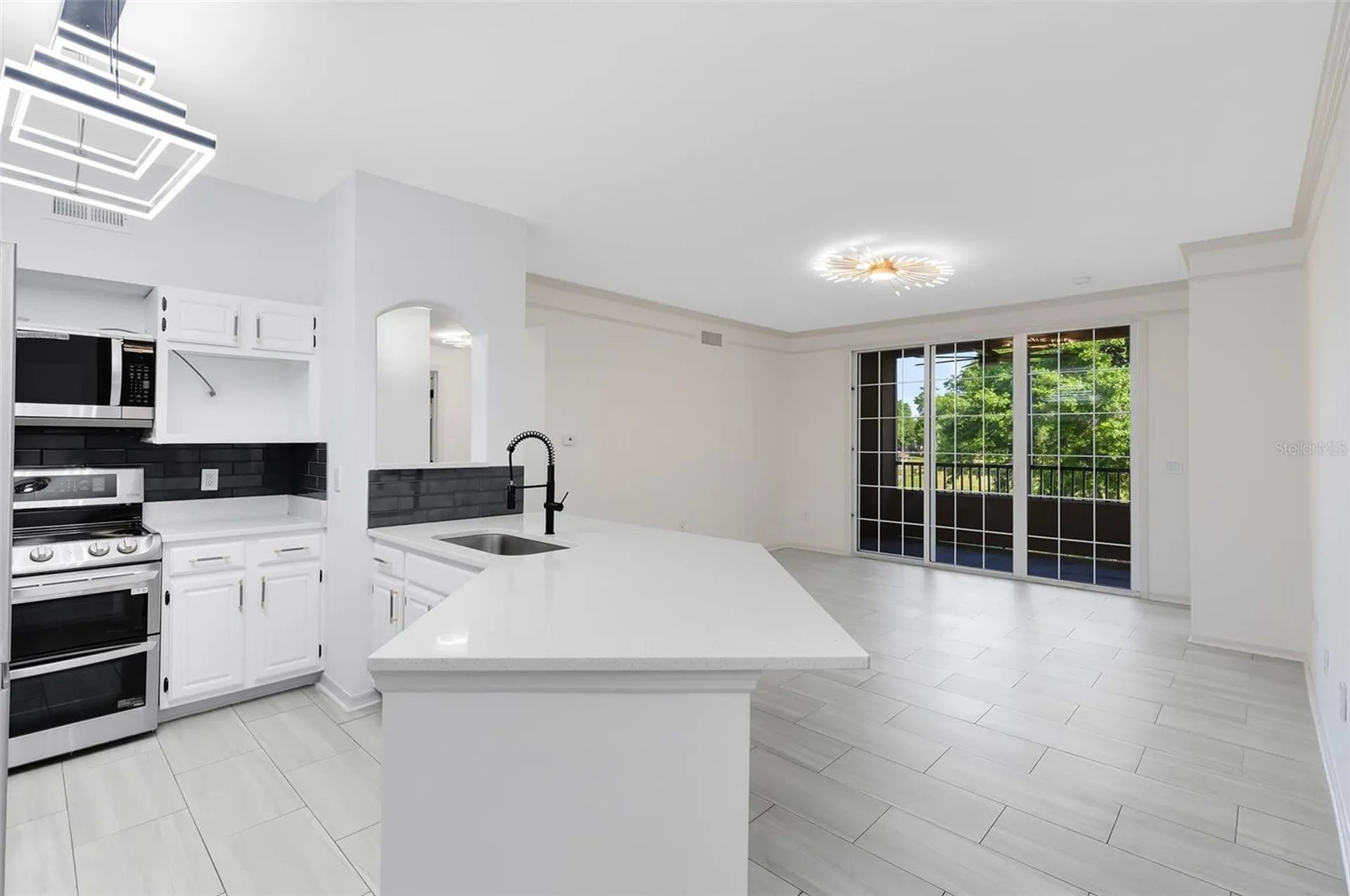6685 Queens Borough Avenue Orlando FL 32835