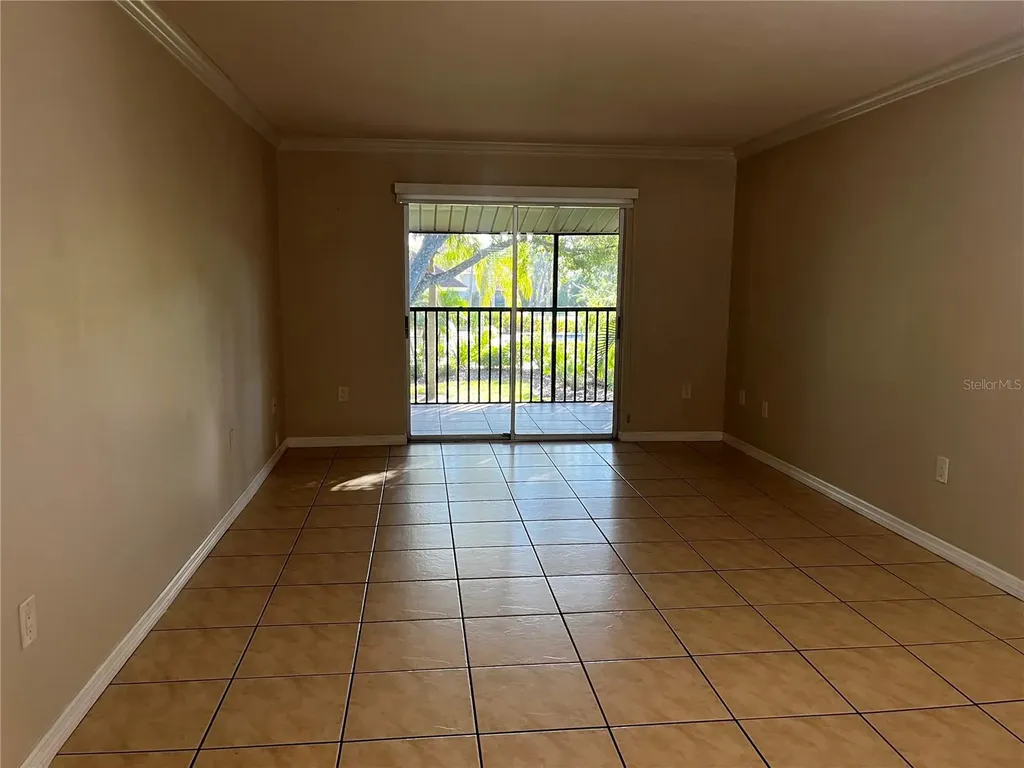 900 La Costa Circle Sarasota FL 34237