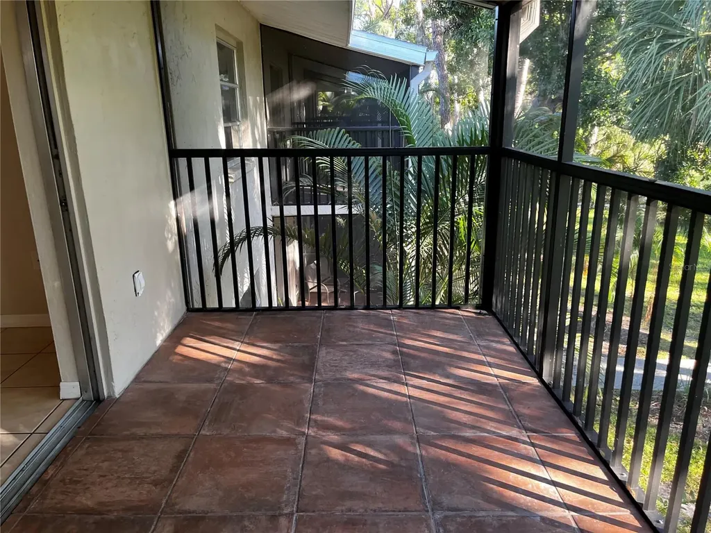 900 La Costa Circle Sarasota FL 34237