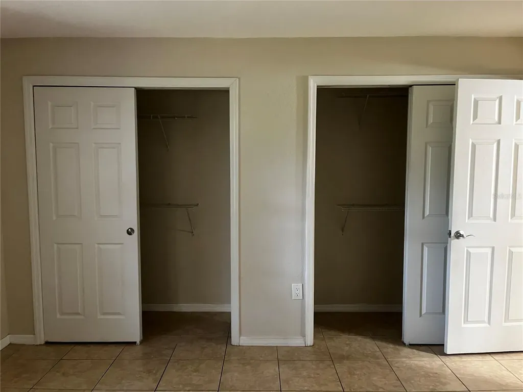 900 La Costa Circle Sarasota FL 34237