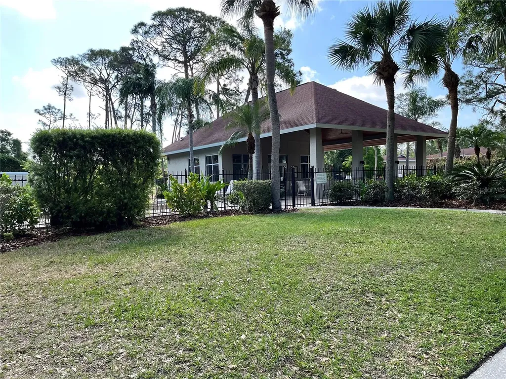 900 La Costa Circle Sarasota FL 34237