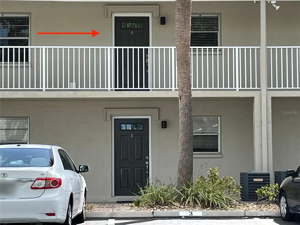 900 La Costa Circle Sarasota FL 34237