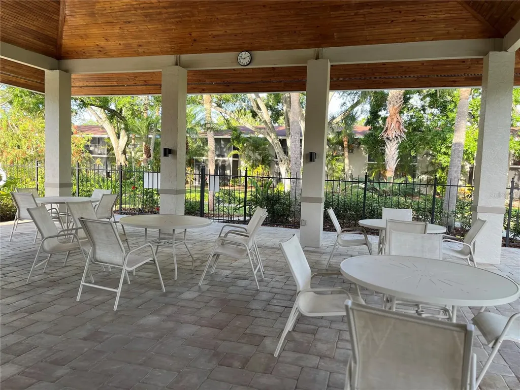 900 La Costa Circle Sarasota FL 34237
