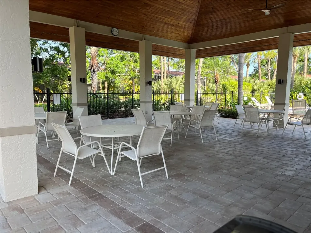 900 La Costa Circle Sarasota FL 34237