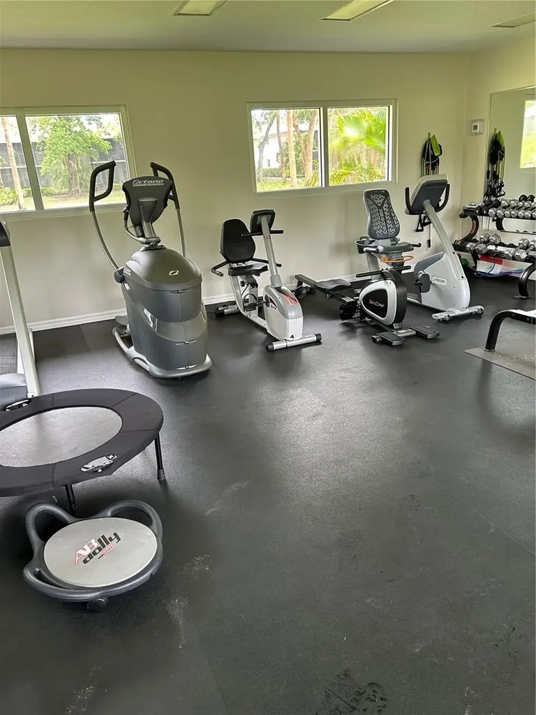 900 La Costa Circle Sarasota FL 34237