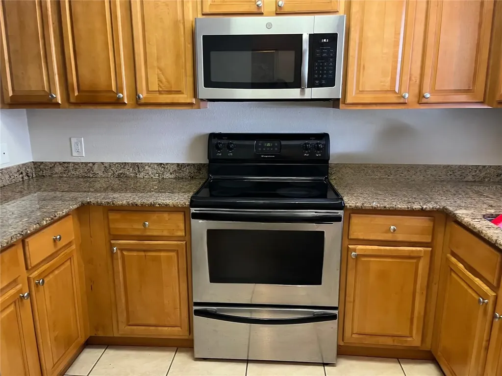 900 La Costa Circle Sarasota FL 34237