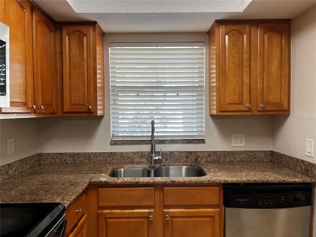 900 La Costa Circle Sarasota FL 34237