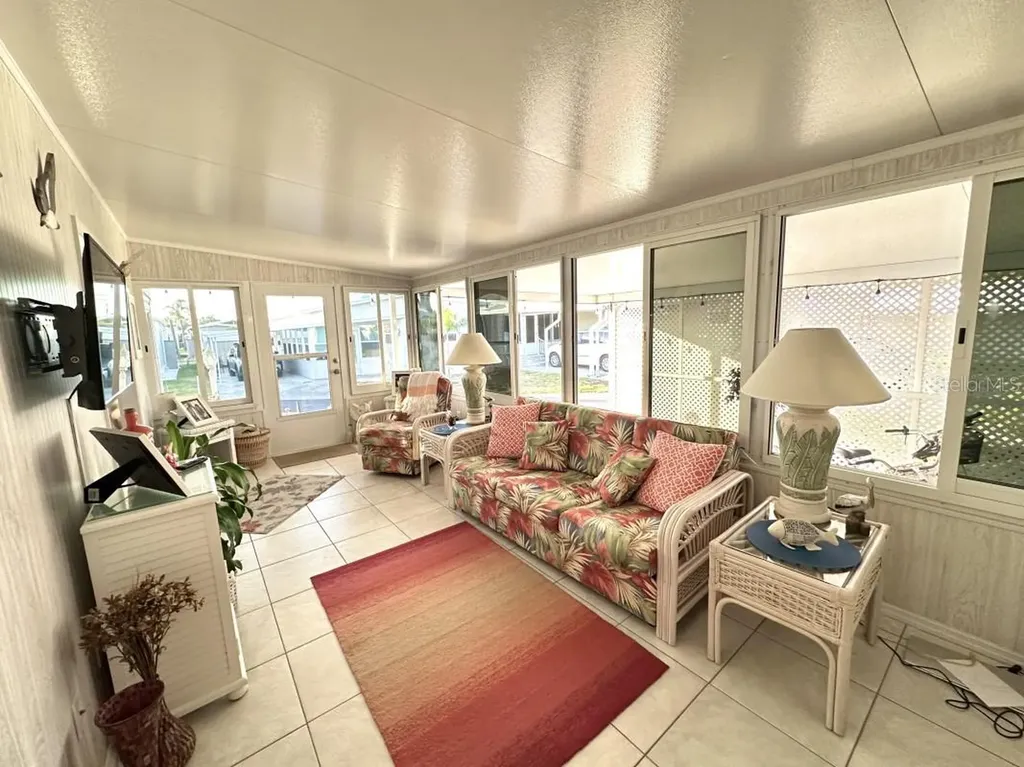 2094 Detroiter Street Sarasota FL 34231