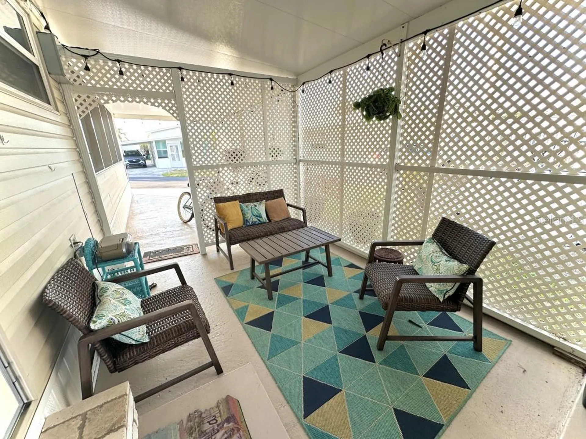 2094 Detroiter Street Sarasota FL 34231