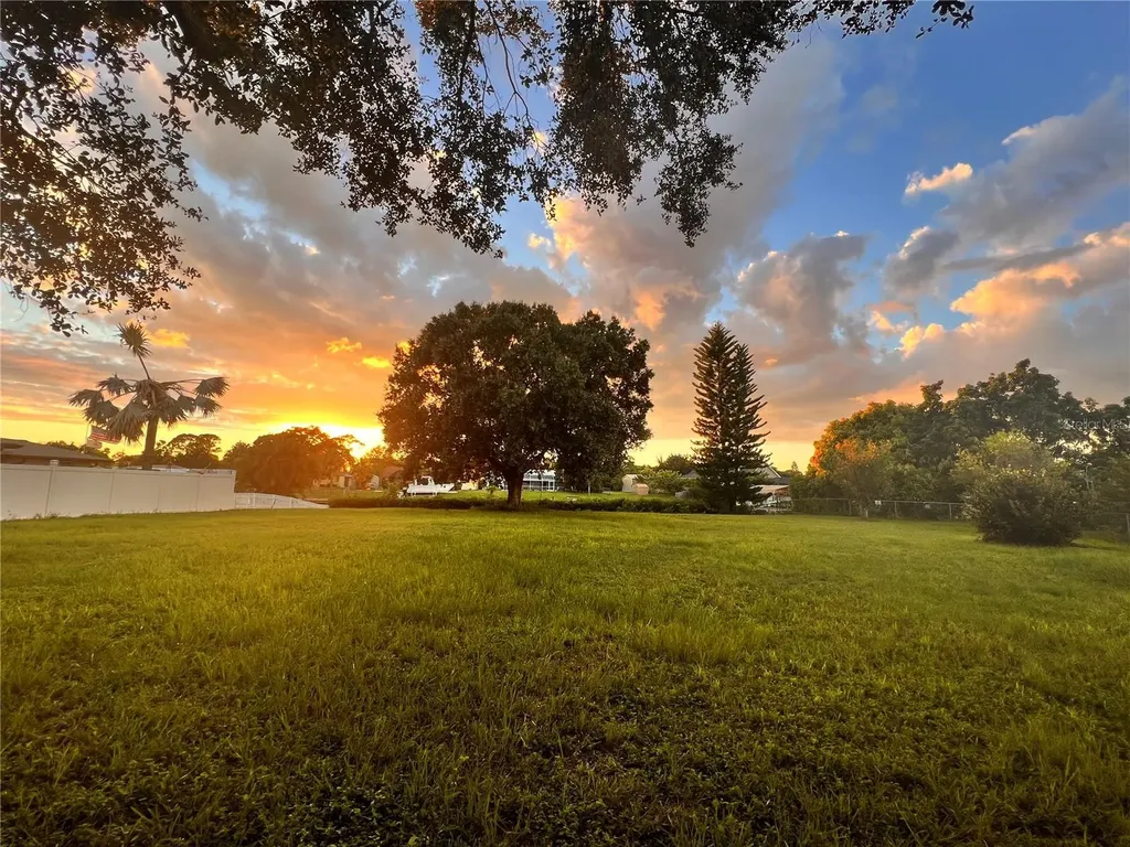 550 E Tarpon Boulevard NW Port Charlotte FL 33952