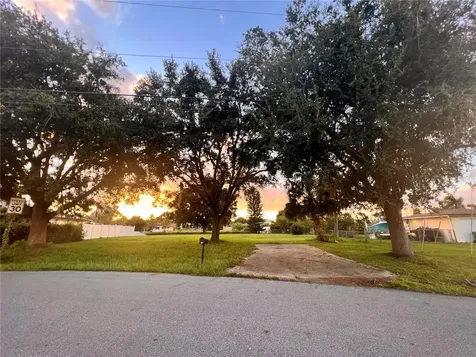 550 E Tarpon Boulevard NW Port Charlotte FL 33952
