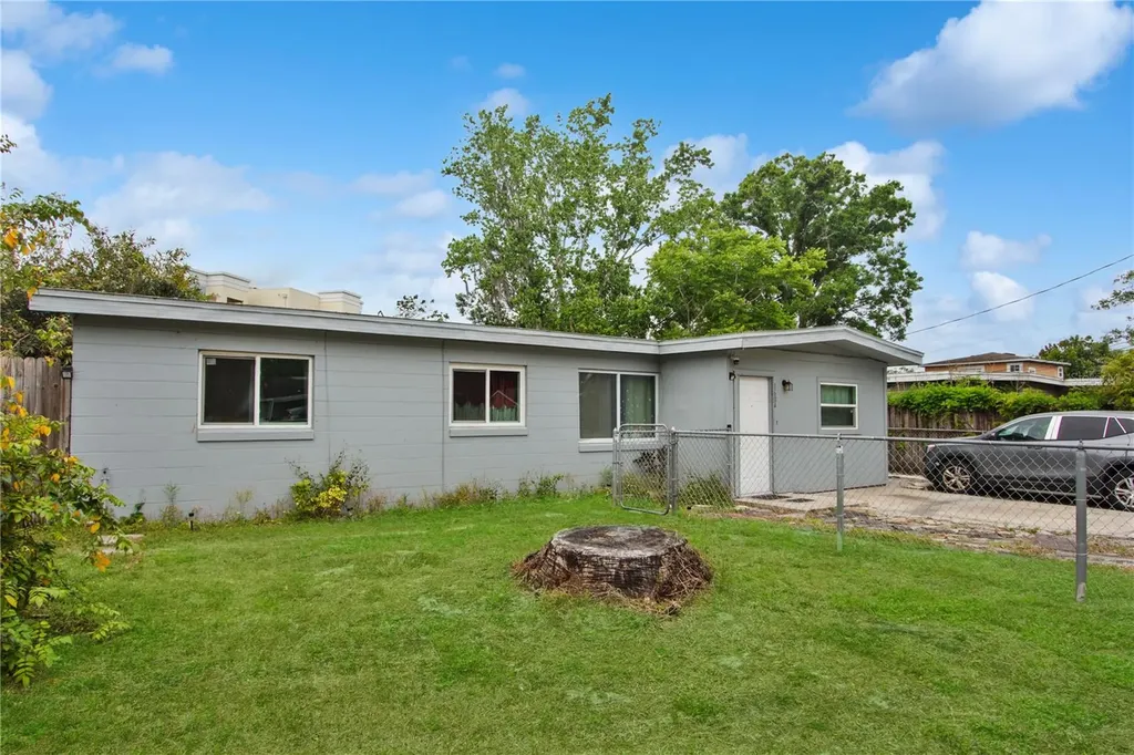 1604 Constantine Street Orlando FL 32825