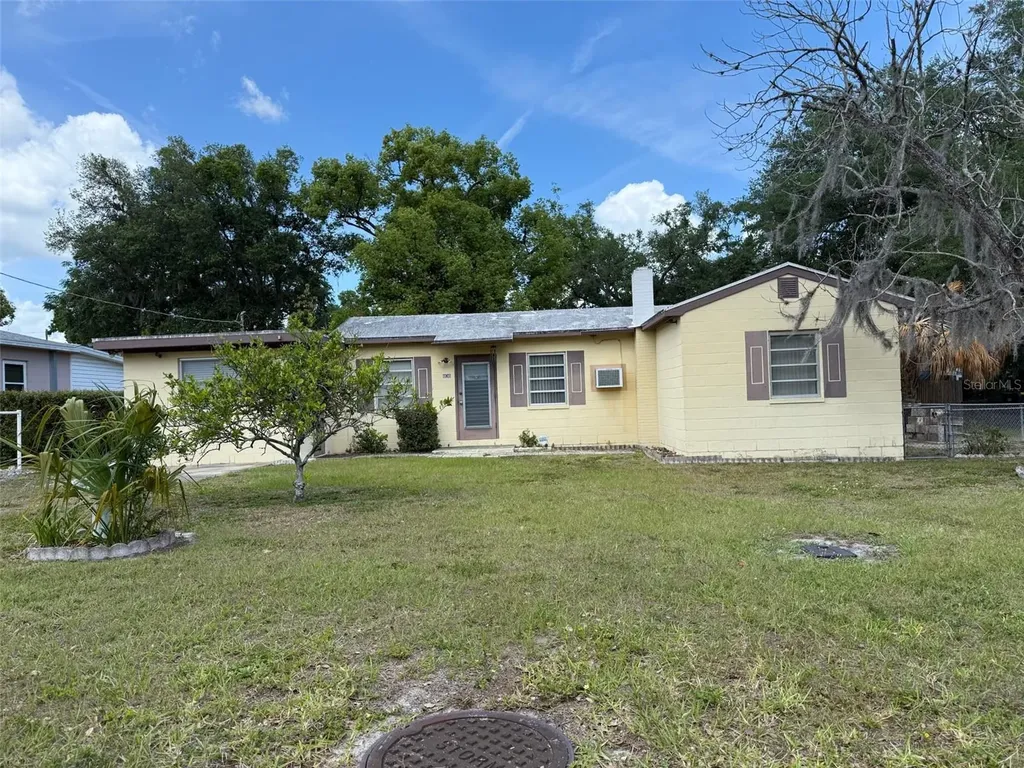 109 Seville Road Auburndale FL 33823