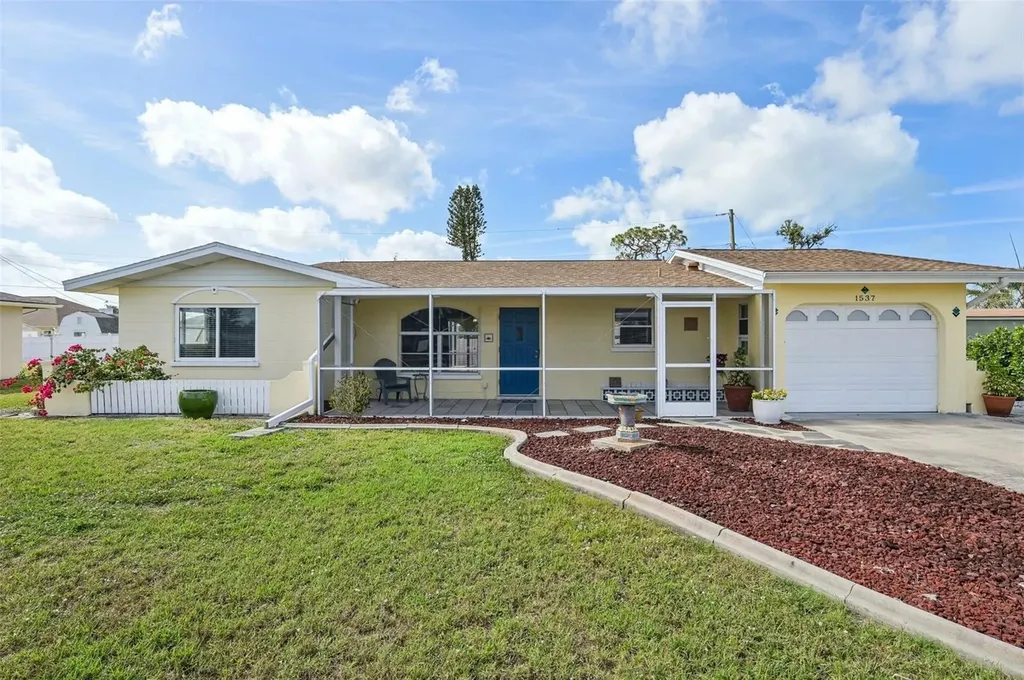 1537 Overbrook Road Englewood FL 34223