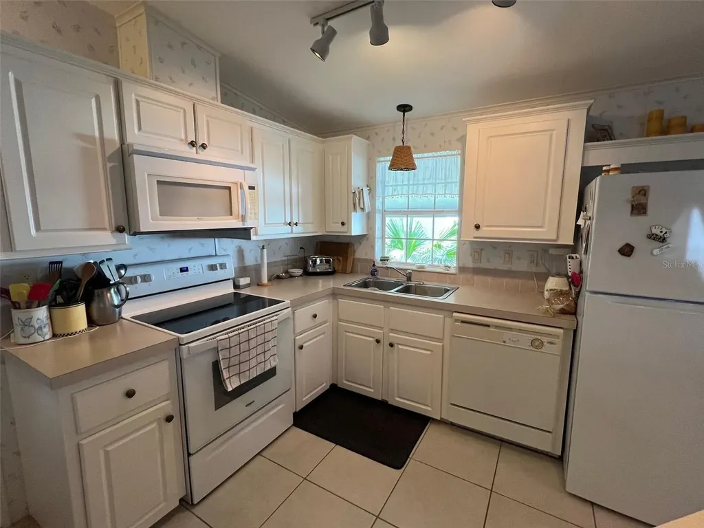 29250 Us Highway 19 N Clearwater FL 33761