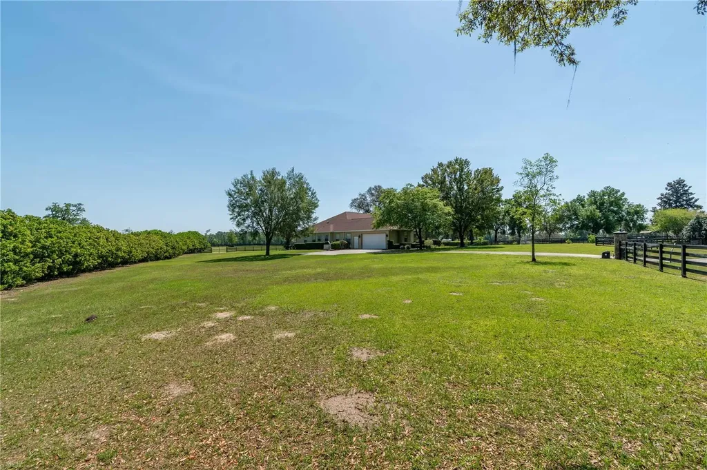 5363 NW 153rd Court Morriston FL 32668