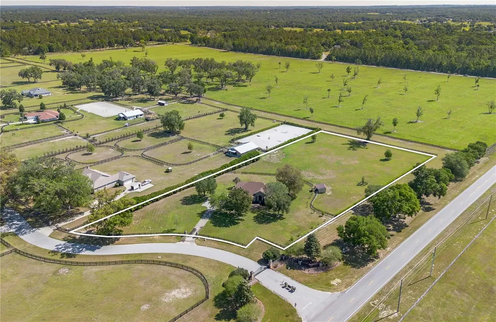 5363 NW 153rd Court Morriston FL 32668