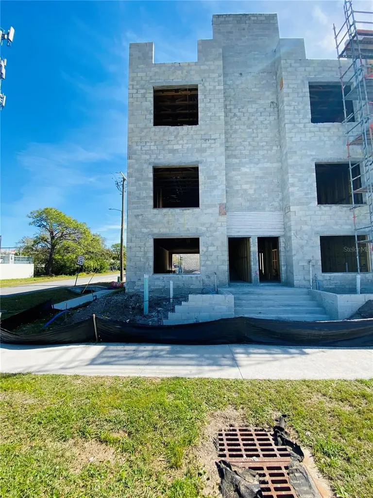 4723 W Price Avenue Tampa FL 33611