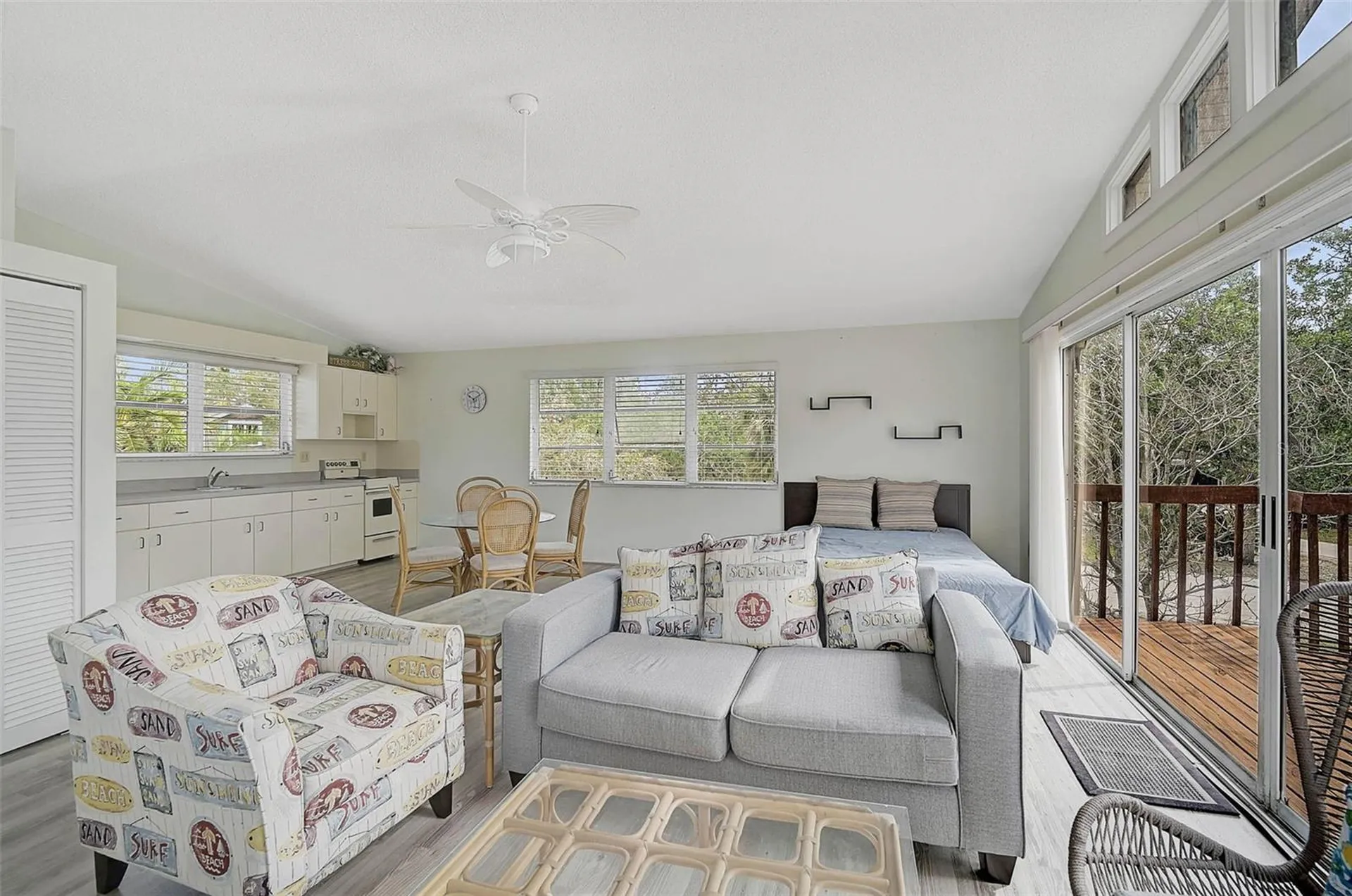 105 Island Circle Sarasota FL 34242
