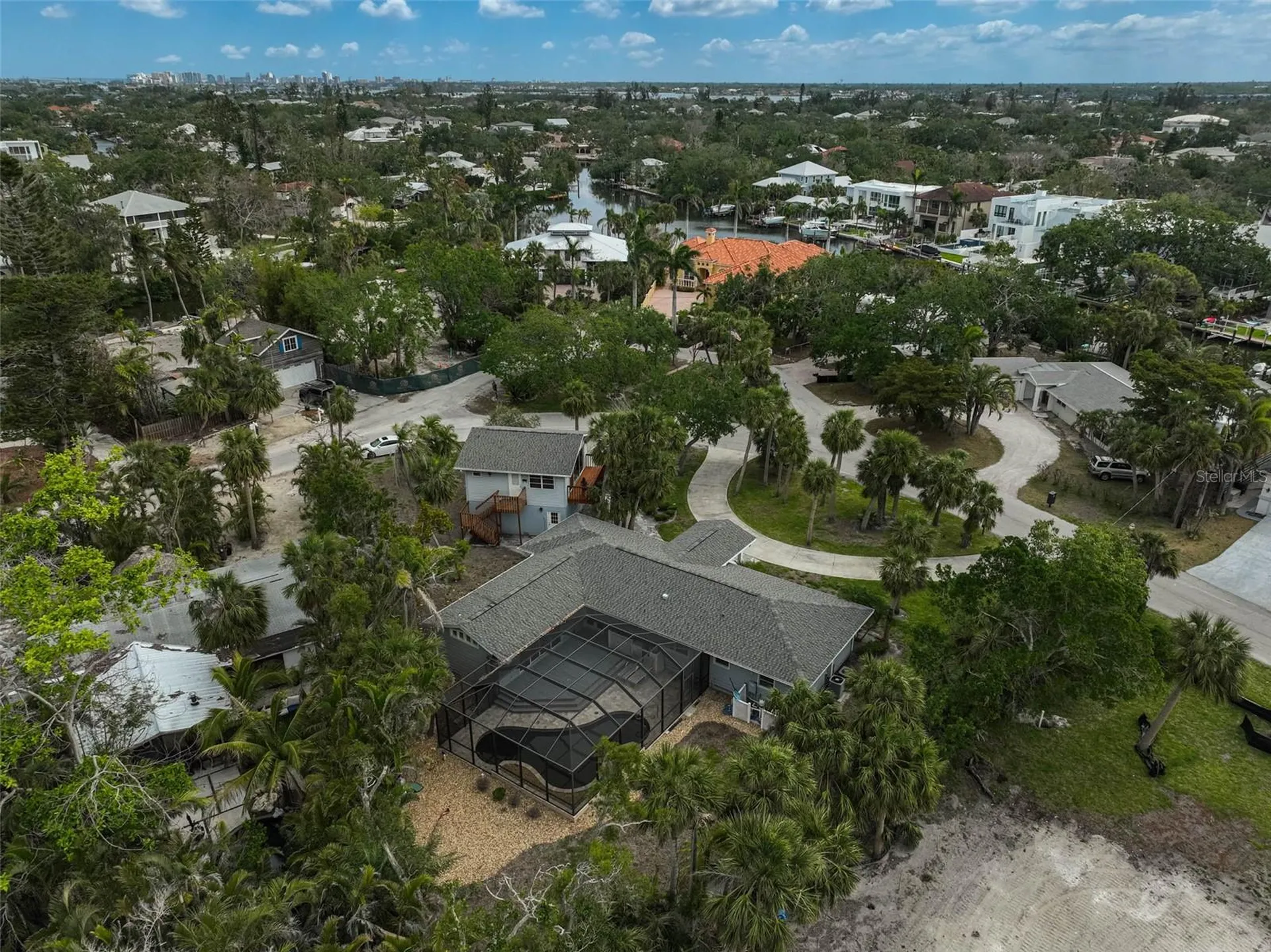 105 Island Circle Sarasota FL 34242