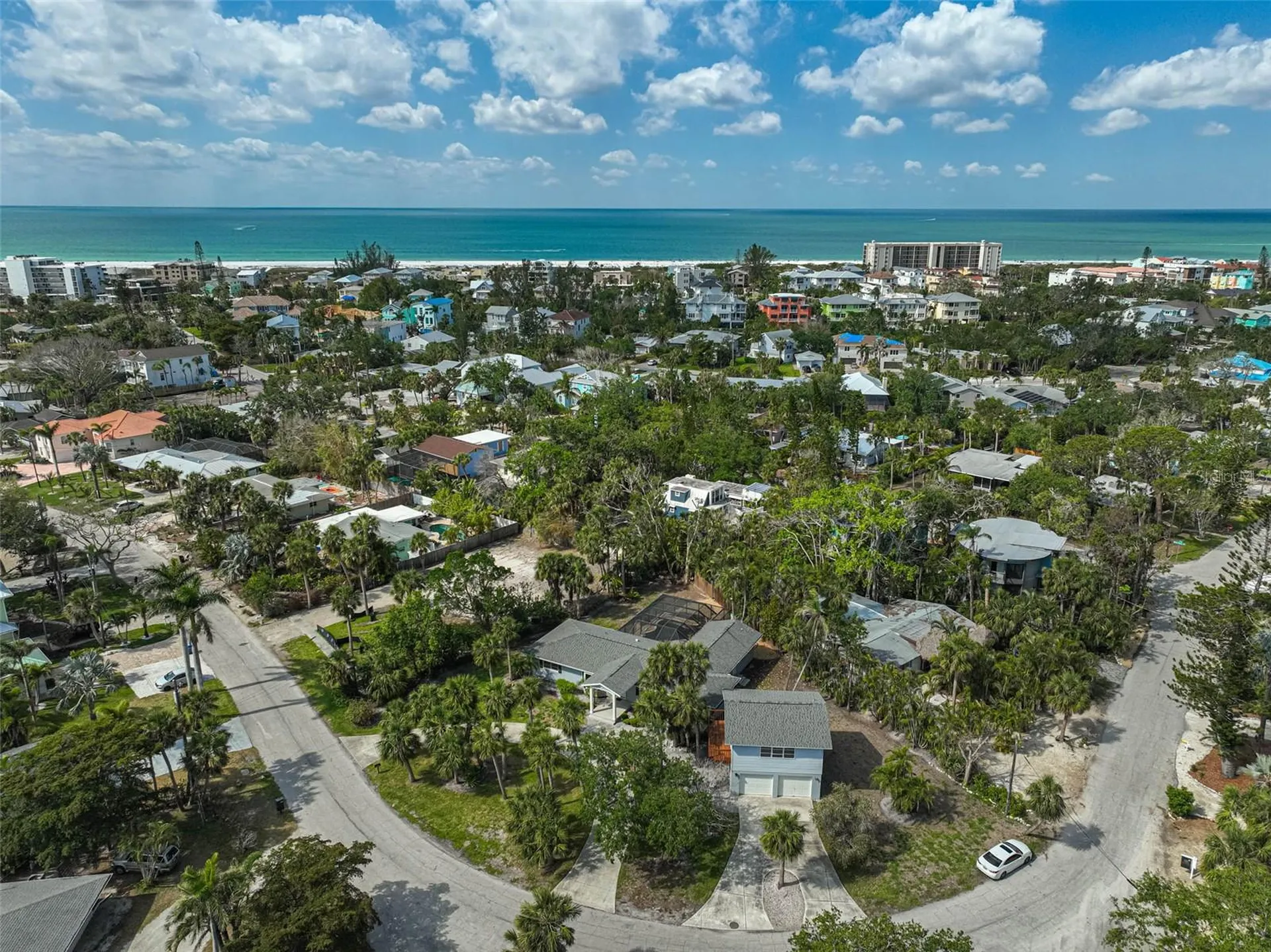 105 Island Circle Sarasota FL 34242