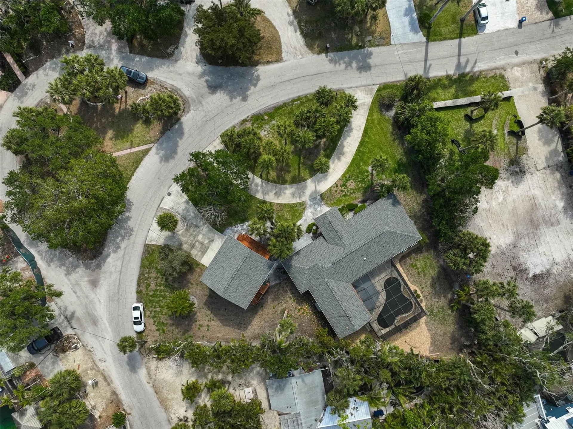 105 Island Circle Sarasota FL 34242