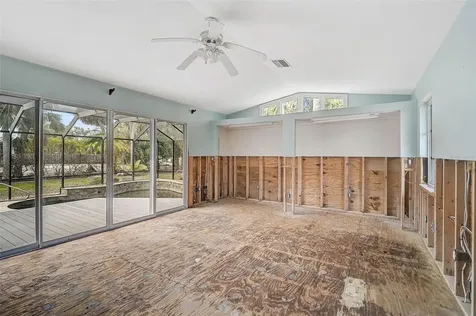 105 Island Circle Sarasota FL 34242